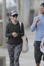 Reese Witherspoon in Spandex - Leaving Yoga Class in Brentwood 3/28/2016 