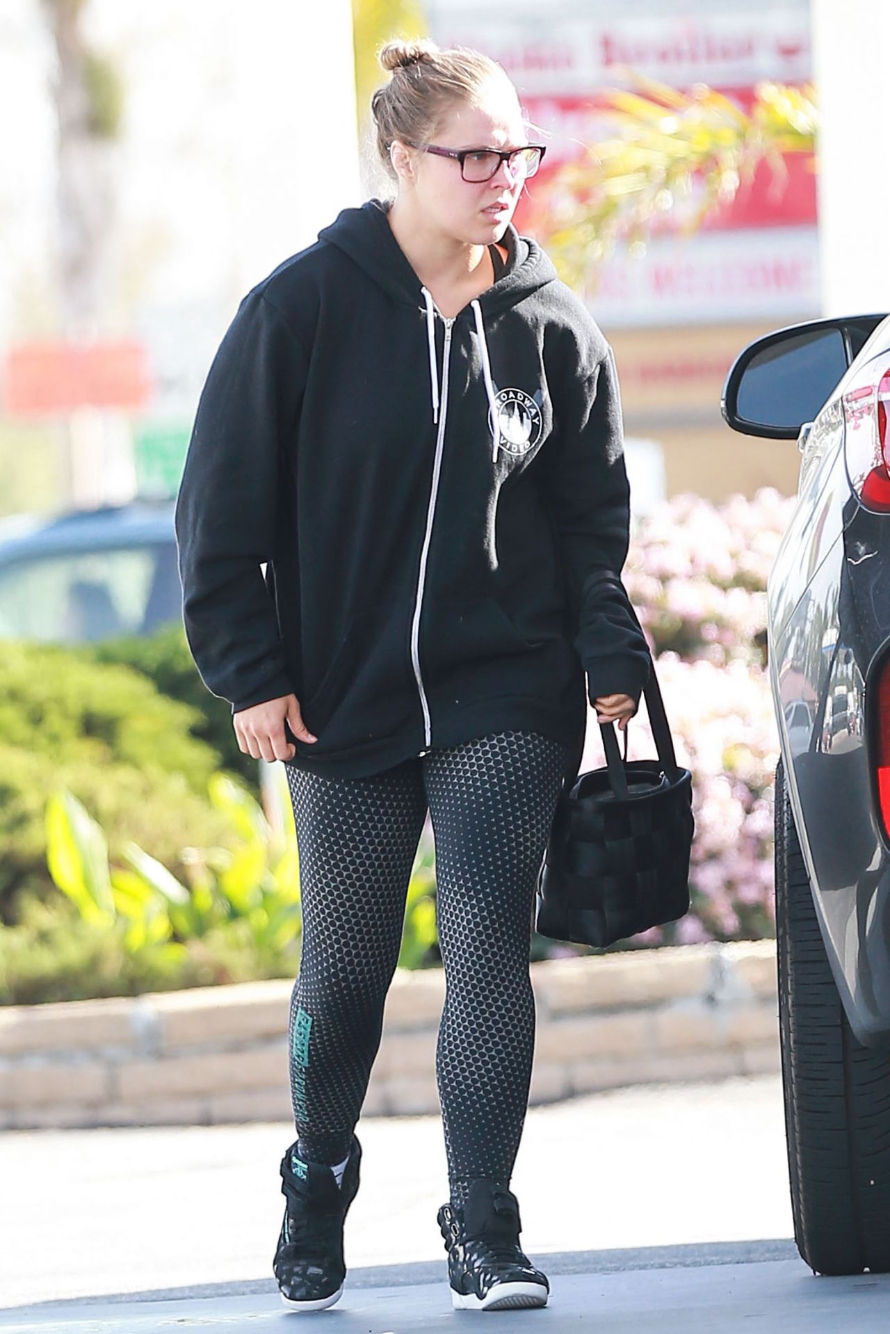Ronda Rousey at a Gym and Then Getting Gas in Los Angeles, March 2016 ...