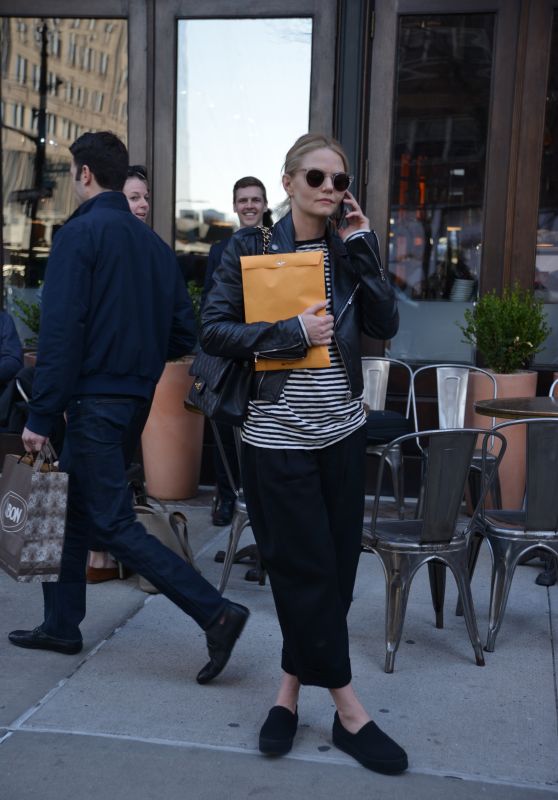  Jennifer Morrison - Running Errands in New York City 4/15/2016