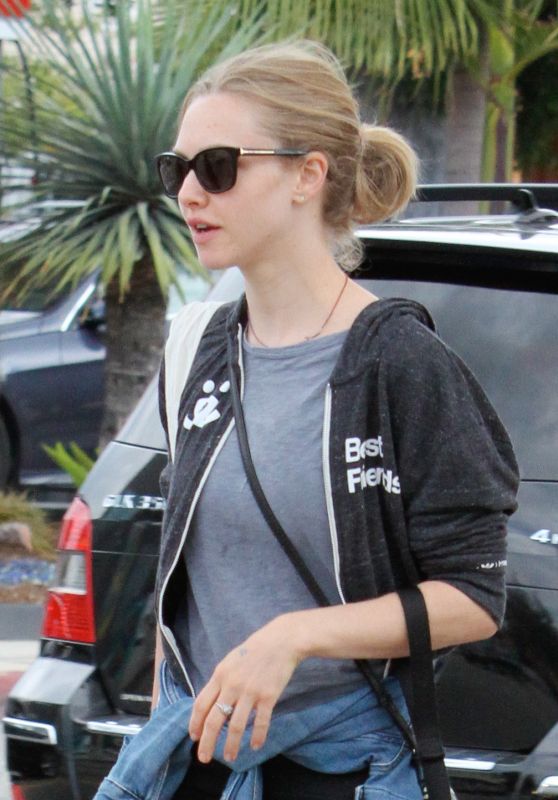 Amanda Seyfried - Takes Finn For a Walk Around West Hollywood 4/10/2016 ...