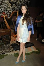 Amy Forsyth – Alice + Olivia Fashion Show at Neuehouse Hollywood in Los Angeles