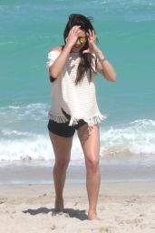 Andi Dorfman -  Beach in Miami, FL 4/18/2016