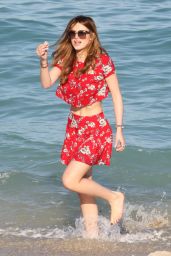 Bella Thorne - Beach in Miami (Part II) 4/7/2016