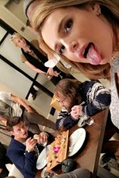 Bella Thorne – Twitter and Instagram Personal Pics 4/5/2016
