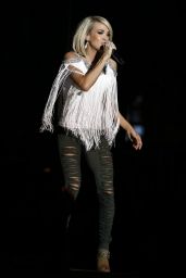 Carrie Underwood - 2016 ACM Party For A Cause Festival in Las Vegas