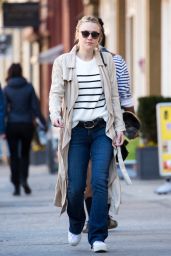 Dakota Fanning Street Style - Out in NYC 4/13/2016 