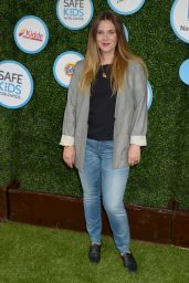 Drew Barrymore – Safe Kids Day in Los Angeles 4/24/2016