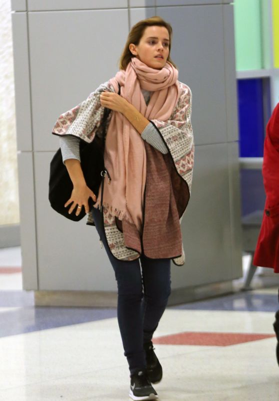 Emma Watson at JFK Airport in NYC, 4/3/2016