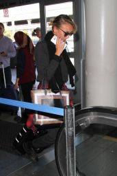 Giuliana Rancic at LAX Airport in Los Angeles 4/4/2016