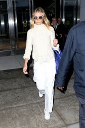 Gwyneth Paltrow - Arrived at JFK Airport New York 4/11/2016
