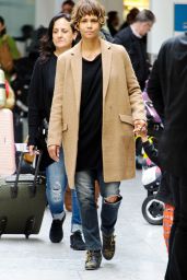 Halle Berry - Arrives at Heathrow Airport in London, UK 4/25/2016