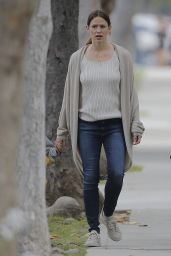 Jennifer Garner - Out in Brentwood 4/22/2016