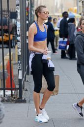 Karlie Kloss Gym Style - Out in New York City, NY 4/18/2016