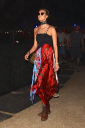 Karlie Kloss – The Coachella Valley Music and Arts Festival Day 3, 4/17/2016