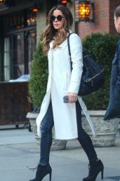 Kate Beckinsale Style - Out in New York City, NY 4/5/2016