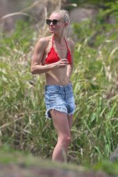 Kate Bosworth in a Bikini at a Beach in Hawaii 3/30/2016 