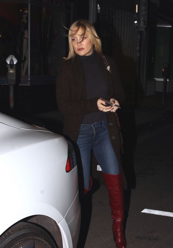 Kate Hudson Night Out Style - Outside Carlitos Gardel Restaurant in West Hollywood 3/31/2016