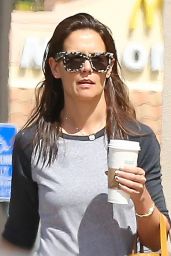 Katie Holmes - Trip to a Grocery Store Calabasas 4/10/2016