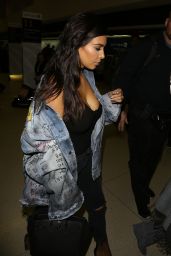 Kim Kardashian - Arriving at LAX Airport in Los Angeles 4/11/2016
