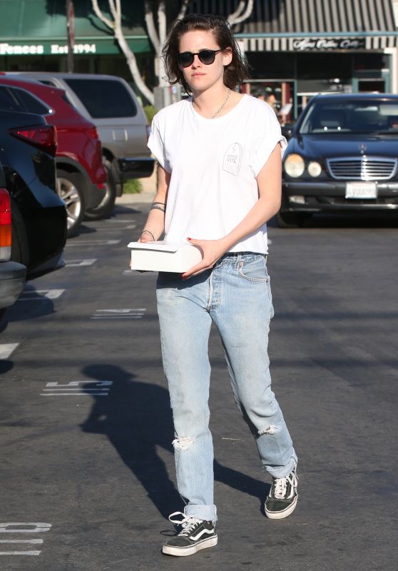 Kristen Stewart Street Style - Out in Hollywood 4/1/2016 