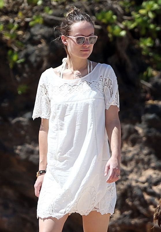 Olivia Wilde at the Beach in Maui, Hawaii, 4/16/2016