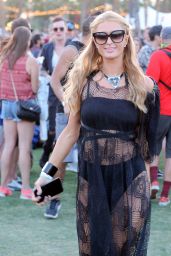 Paris Hilton – The Coachella Valley Music and Arts Festival 4/15/2016