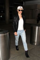 Rachel McAdams - Arrives at LAX Airport in Los Angeles 4/20/2016