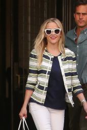 Reese Witherspoon Street Fashion - Out in New York City 4/15/2016