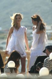 Rosie Huntington-Whiteley and Lily Aldridge Strike a Pose in Malibu 4/11/2016