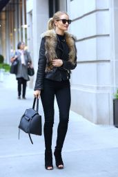 Rosie Huntington-Whiteley Chic Outfit - Leaving Her Hotel in NYC 4/29/2016 