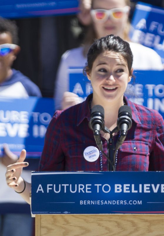 Shailene Woodley - Speaking at a Bernie Sanders Rally in Providence, Rhode Island 4/24/2016