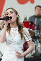 Sydney Sierota - Performing During H&M at Sundance Square Opening in Fort Worth, Texas  4/20/2016