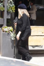  Barbara Streisand - Out for Lunch at Sugarfish in Beverly Hills 5/10/2016
