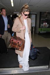 Amber Heard Travel Style - LAX Airport in Los Angeles 5/18/2016 