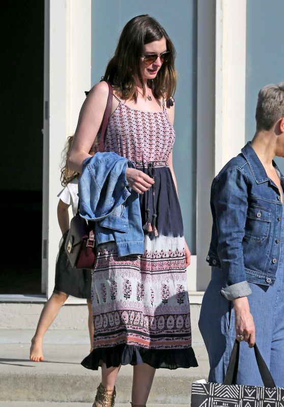 Anne Hathaway Casual Outfit - Los Angeles 5/11/2016