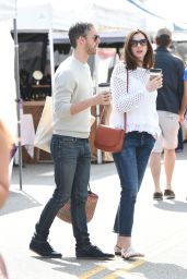 Anne Hathaway - Goes to The Farmers Market, Los Angeles 5/8/2016