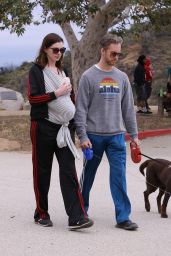 Anne Hathaway - Hiking in Los Angeles, May 2016