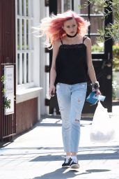 Ava Phillippe Street Style - Out in Brentwood, CA 5/28/2016