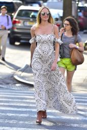 Candice Swanepoel Spring Outfit Ideas - Out in NYC 5/11/2016 
