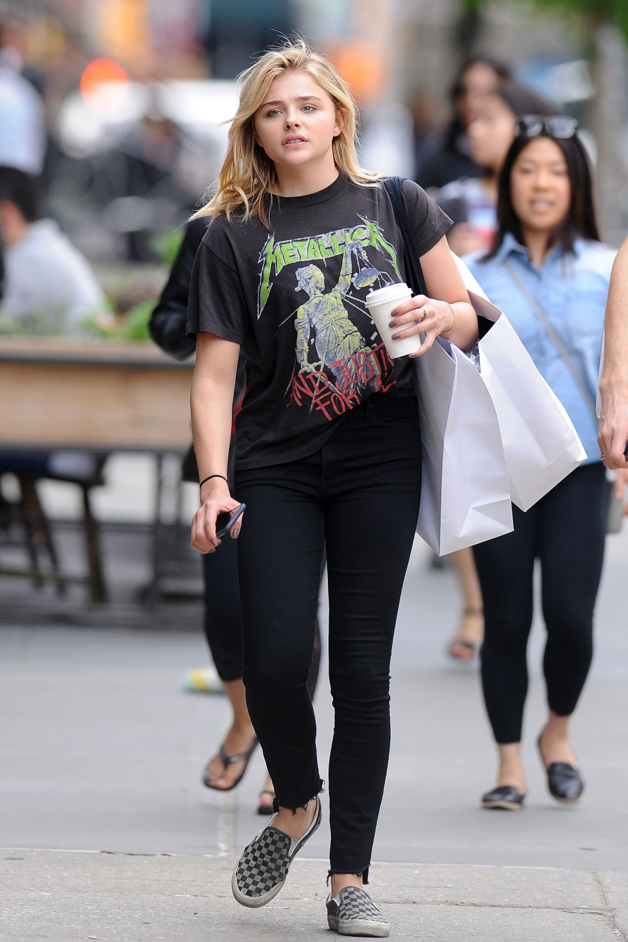 Chloë Grace Moretz Street Style - Out in Manhattan, New 