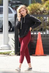Chloë Grace Moretz in Leggings - Shopping at XIV Karats in Los Angeles 5/20/2016