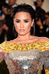 Demi Lovato – Met Costume Institute Gala 2016 in New York