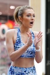 Gemma Merna - Hosting Fast Yoga Pop-Up Classes at Manchester Trafford Centre 5/14/2016 