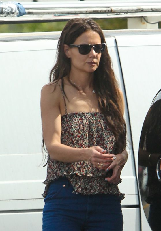Katie Holmes -  Heading Out For Shopping at Commons in Calabasas 5/3/2016