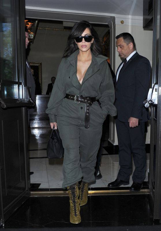 Kim Kardashian - Head to Heathrow Airport in London, 5/24/2016