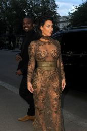 Kim Kardashian - Vogue 