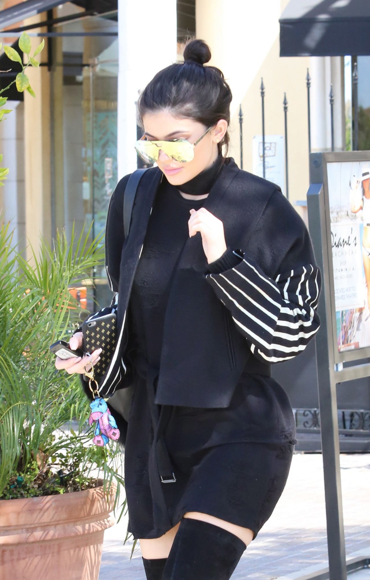 Kylie Jenner Urban Outfit - Out for Lunch in Calabasas 5/18/2016 ...