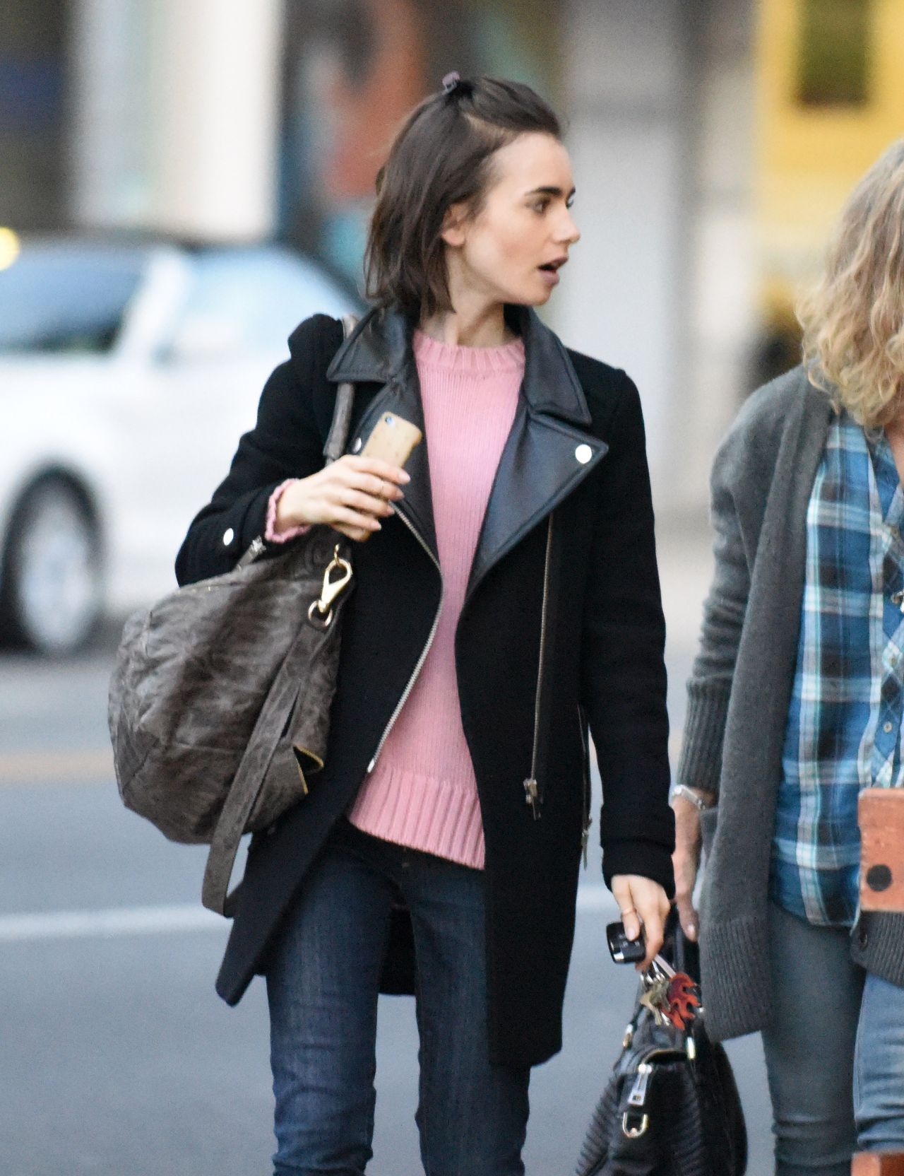 Lily Collins Out With Her Mom In Beverly Hills 5 10 2016 Celebmafia