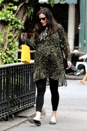Liv Tyler Outfit Ideas - Shopping in NYC 5/23/2016 