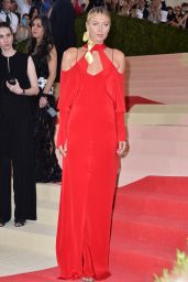 Maria Sharapova – Met Costume Institute Gala 2016 in New York